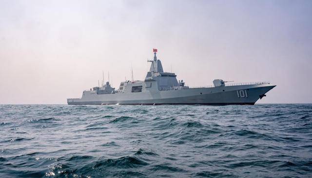 福建舰第六次海试归来，甲板上的不寻常之处，还不是美国最担忧的