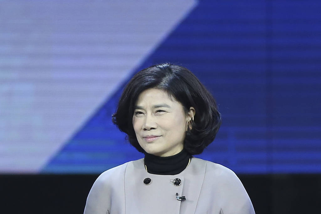 不少格力专卖店改名“董明珠健康家”！格力电器高层回应：外界对董明珠存在误解