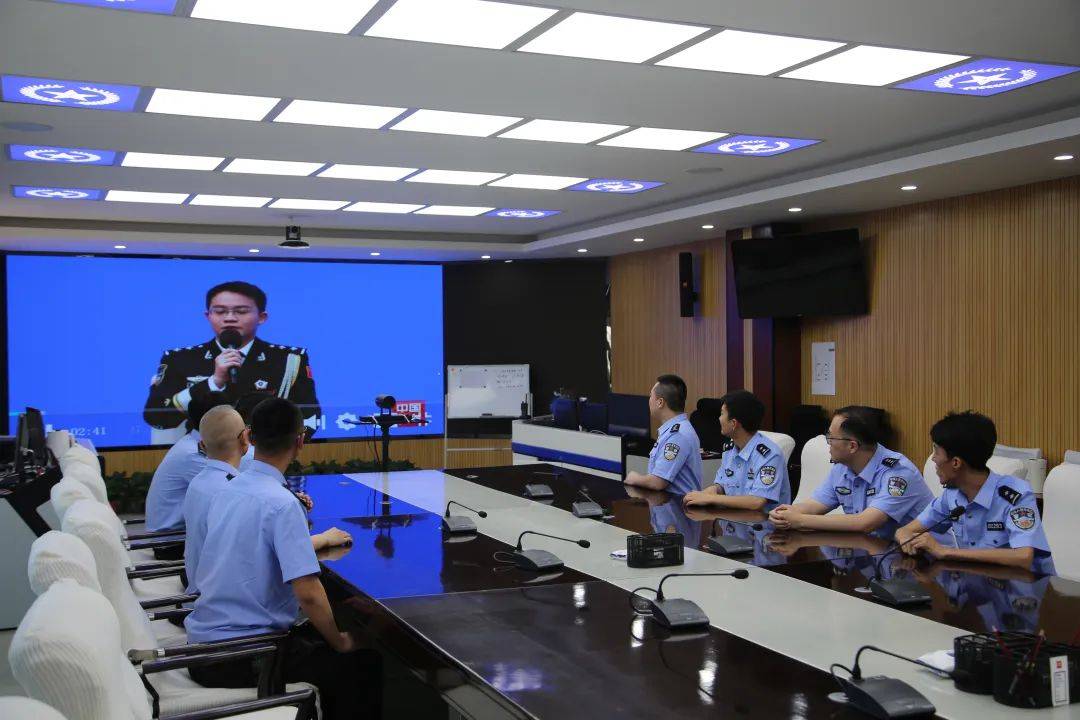 “新征程上的奋斗者”公安先进典型代表中外记者见面会在乌海公安引发热烈反响
