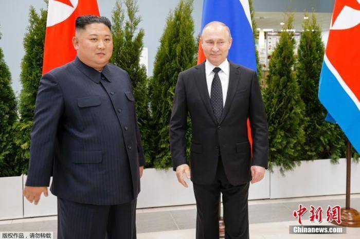 金正恩致贺电祝普京身体健康：朝鲜永远同俄罗斯站在一起